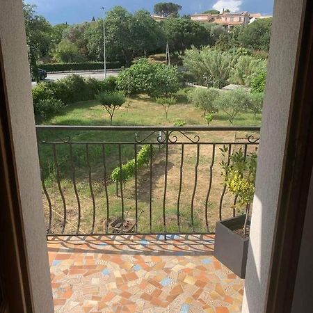 Appartement Independant Dans Villa, Entre Frejus Et St Raphael エクステリア 写真