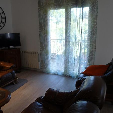Appartement Independant Dans Villa, Entre Frejus Et St Raphael エクステリア 写真